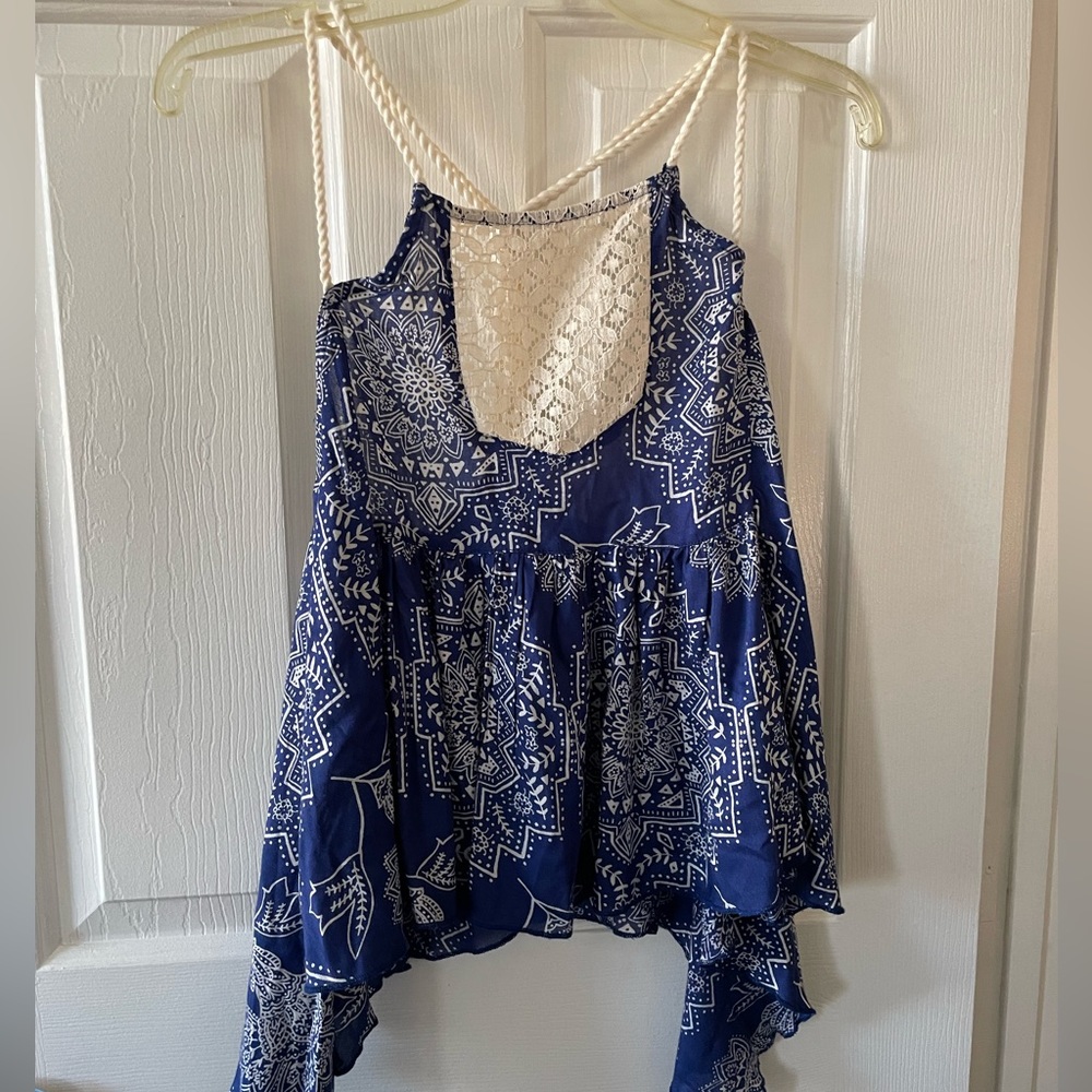 Super cute Blue and cream top with rope straps